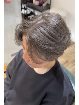 ハロー 池田店(Hollow) 【アッシュベージュ/白髪ぼかし/脱白髪染め】石橋/池田/箕面