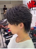 フェザーパーマ黒髪ウルフカットセンターパート