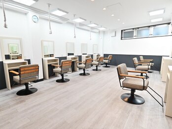 EAST by ergo川崎東口 髪質改善/ショート/ ブリーチカラー