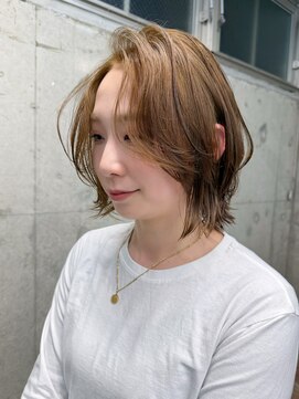 アルマモモ(Alma momo) 抜け感レイヤーボブ