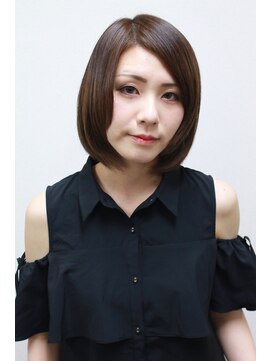 ストロベリーロックス 赤羽1番街店 ミディアムボブ ナチュラルブラウンカラー グラデーションカラー