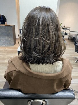 ヴィフ 大船(VIF) ブリーチなしダブルカラー×アッシュグレージュ×レイヤーカット