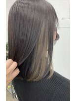 ユイツ&nbsp;ポイントインナーカラー×グレージュ