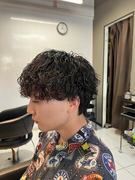 アイズ 東海大前(AIZU) メンズショートマッシュウルフ/メンズ波巻きスパイラルパーマ