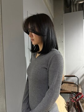 リバレッジ 白金(Leverage) 海外大人ロブレイヤーバングス:Kaede Kotaki