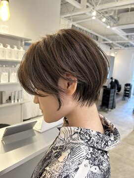 マチルダ(Matilda) 白髪ボカシ×ショートボブ