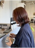 カシスカラー×ミディアムスタイル似合わせカット
