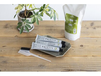 ヒトトワ(hitotowa)の写真