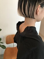 サクラ オモテサンドウ(SAKURA)&nbsp;ショートボブ×ブリーチを使ったハイライトカラー☆ショートボブ