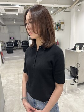 イル 天神西通り店(ill) 20代30代ボブ/ミディアムレイヤー／グレージュ/透明感/天神/大名