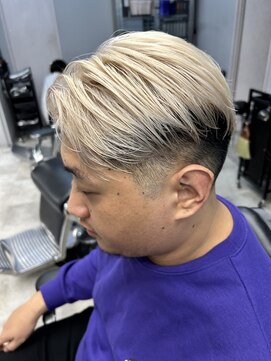 刈部倶楽舞 ホワイトカラー/メンズカラー