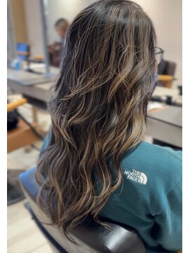ヘアアンドメイク アース 入間店(HAIR&MAKE EARTH) 透明感ハイライト×ナチュラルウェーブ