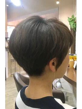 クロムヘアー(CHROME HAIR) ショートボブ