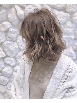 モアナ バイ ヘッドライト 武蔵小杉店(Moana by HEADLIGHT) Moana武蔵小杉#ベージュブラウン#ボブ#パーマ#大人かわいい