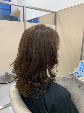 アドラーブル 長岡リバーサイド千秋店(adorable) セミロング×ゆるっとコテ巻き風パーマ 20代 30代