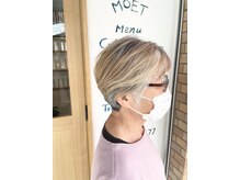 サロンドモエ(salon de MOET)