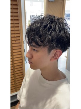 アールオム(R...homme) マッシュツイスパ