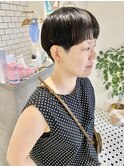 黒髪　マッシュショート
