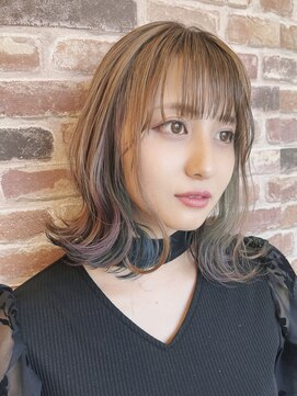 アヴィスヘアワークス(Avis Hair Works) ミディアム