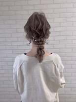 ヘアースタジオ シーオーイー(hair studio C-O-E) 編みおろしアレンジ