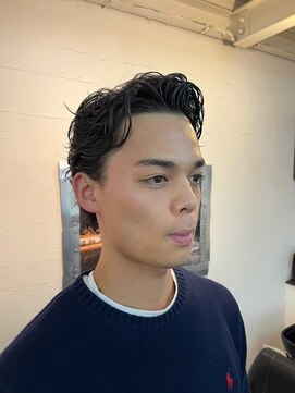 ビーバイエイトジェンツ(Bee by EIGHT GENTS) ニュアンスパーマ/スペインカール/スパイニキーショート