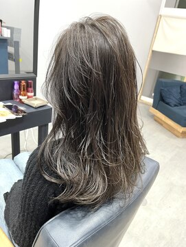 チーク(CHiiK) グレージュ