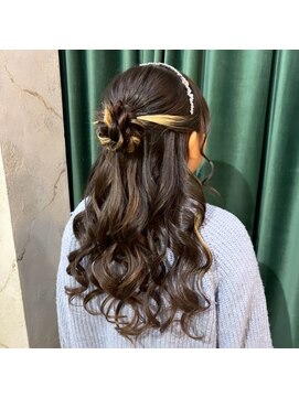 ヘアアレンジメント ボガスティーズ 川崎店(Hair arrangement Vogusty's) ハーフアップ