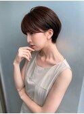 前髪あり耳掛け丸みくびれショートボブ20代30代40代50代