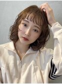 顔周りレイヤーカットグレージュカラーくびれボブベージュカラー