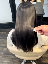 ヨンセンチメートルヒロサカ(4cm HIROSAKA)&nbsp;艶アッシュ