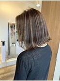 白髪ぼかし/イメチェンヘアスタイル/前髪カタログ/ミディアム