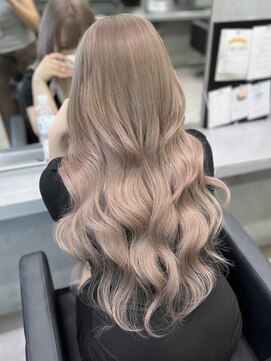 エリーツ 表参道(elyts) ミルクティーベージュ