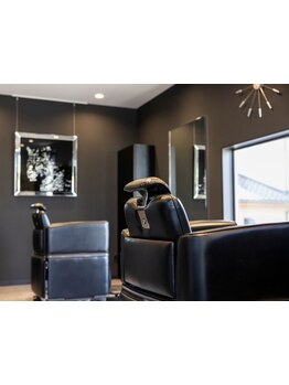 【メンズ専門サロン/駐車場完備】豊富なメニュー&デザイン力で、魅力をUP！一人一人に合わせた提案が◎