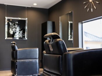 イズミプラス(IZUMI+)の写真/【メンズ専門サロン/駐車場完備】豊富なメニュー&デザイン力で、魅力をUP!一人一人に合わせた提案が◎