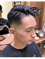 フォーコーナーズ(Four Corners)&nbsp;七三分け/スキンフェード/バーバー/刈り上げ