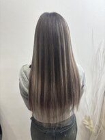 ラビス クローバー(Lovis clover) Miki 髪質改善 グレージュ ブルージュ