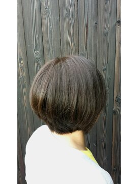 プース ヘアー(Pousse hair) グラデーションボブ