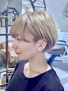 ロリム(RorriM) ダブルカラー マッシュショート レイヤーカット ショートボブ