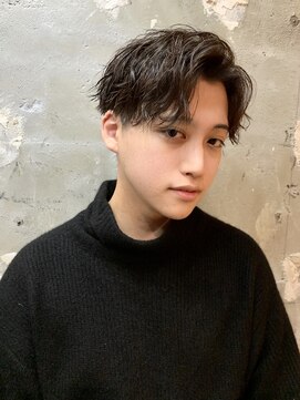 アカ(ACA) ツイストスパイラル　波巻きパーマ　波巻スパイラル 札幌　大通