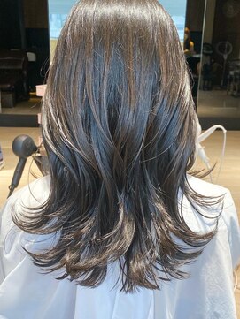 アフロート ギンザ(AFLOAT GINZA) 【白川style】20代30代40代小顔カット大人かわいいくびれモテ髪