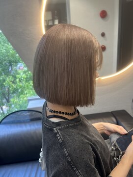 エイム(AiM) ミルクティーベージュ/中明度カラー/ブリーチカラー/艶カラー