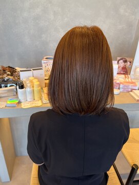 アチーブ ヘア デザイン(achieve hair design) 透明感オレンジブラウンカラー艶髪ストレートミディ20代30代40代