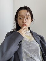 エイチ(811)&nbsp;ベリーショート切りっぱなしボブヘアカラーアッシュグレー前髪