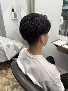 アンサー 千葉中央(UNSER prod by THE DAY) 【MEN’S HAIR/サーフカール/刈り上げセンターパート/千葉】