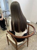 フィット ヒュー 千葉(fit hue)&nbsp;黒髪/オリーブグレー/ココアベージュ/小顔/クラゲヘアー