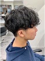 ジーニー 新百合ヶ丘(Genie) フェザーパーマサーフカール刈り上げセンターパート