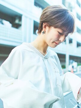 ヘアーアンドメイク フォルス(HAIR&MAKE FORS) 【似合わせショート】顔がスッキリ見える横顔美人ショート