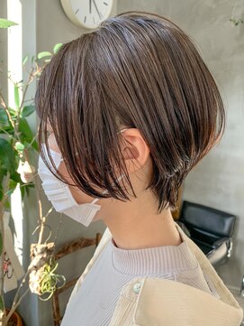 テトヘアー(teto hair) ショートボブ、前下がりショート、アッシュブラウン