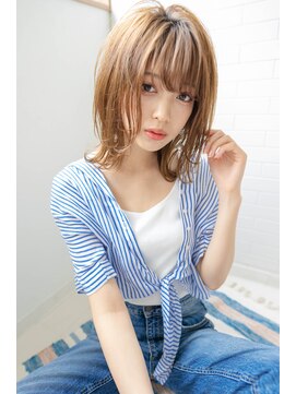 サングース(Sungoose) sungoose　ショートボブニュアンスカラーセンターパート