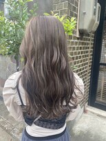 ヘアデザイン ソラ(Sola)&nbsp;柔らかハイライトオリーブベージュ ふんわりゆるふわウェーブ